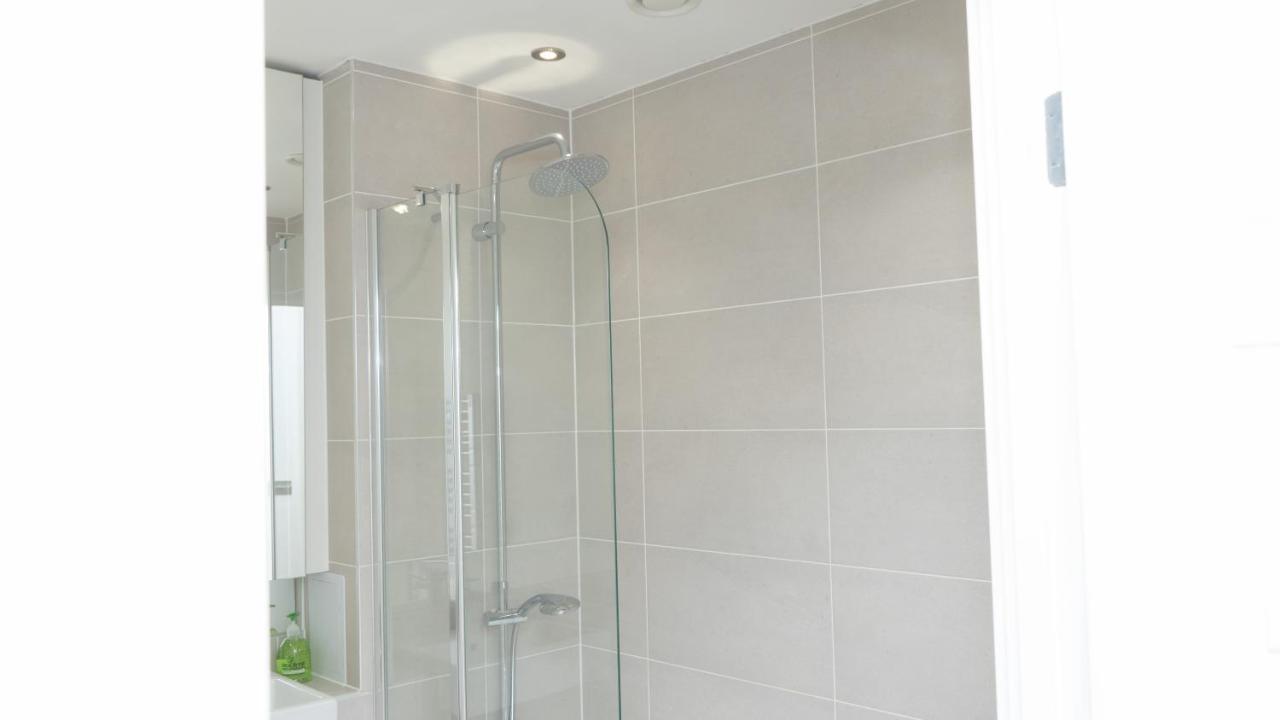 Guerneville 1 Bedroom Luxury Apartment Royal Wharf By Excel Exhibition Centre Londra Dış mekan fotoğraf